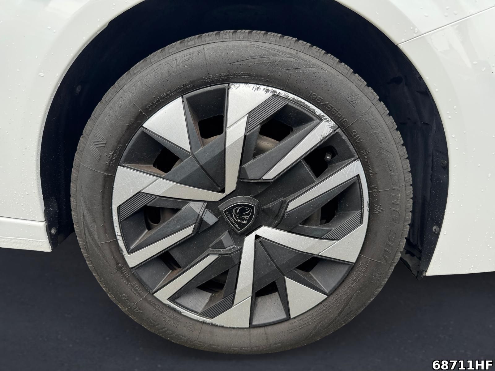 Fahrzeugabbildung Peugeot 208 1.2 PureTech 75, Active