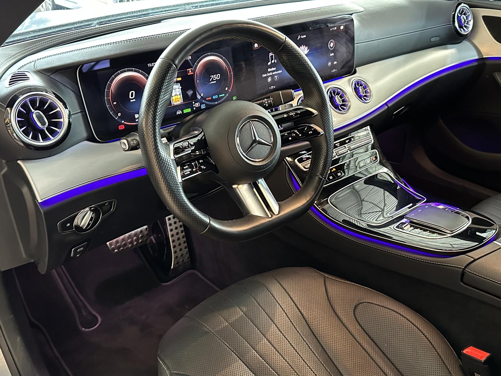 Mercedes-Benz CLS 300 4M*AMG Line*ACC*OLED*MBUX*Leder*LED*