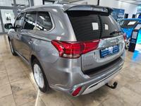 Mitsubishi Outlander PHEV 4WD | AHK