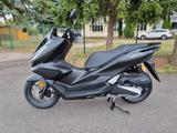 Honda PCX 125 ABS NEU!  400€ gespart - HONDA ROLLER 400