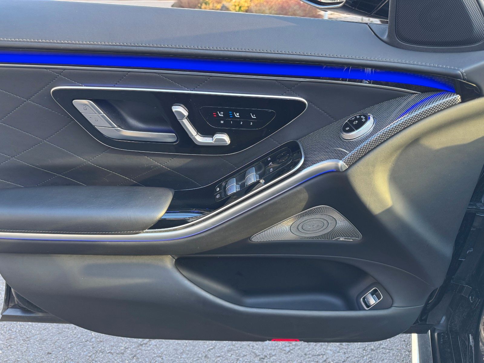 Fahrzeugabbildung Mercedes-Benz S 580 4M L VOLL+AMG+Chauffeur+STH+3D+Pano+