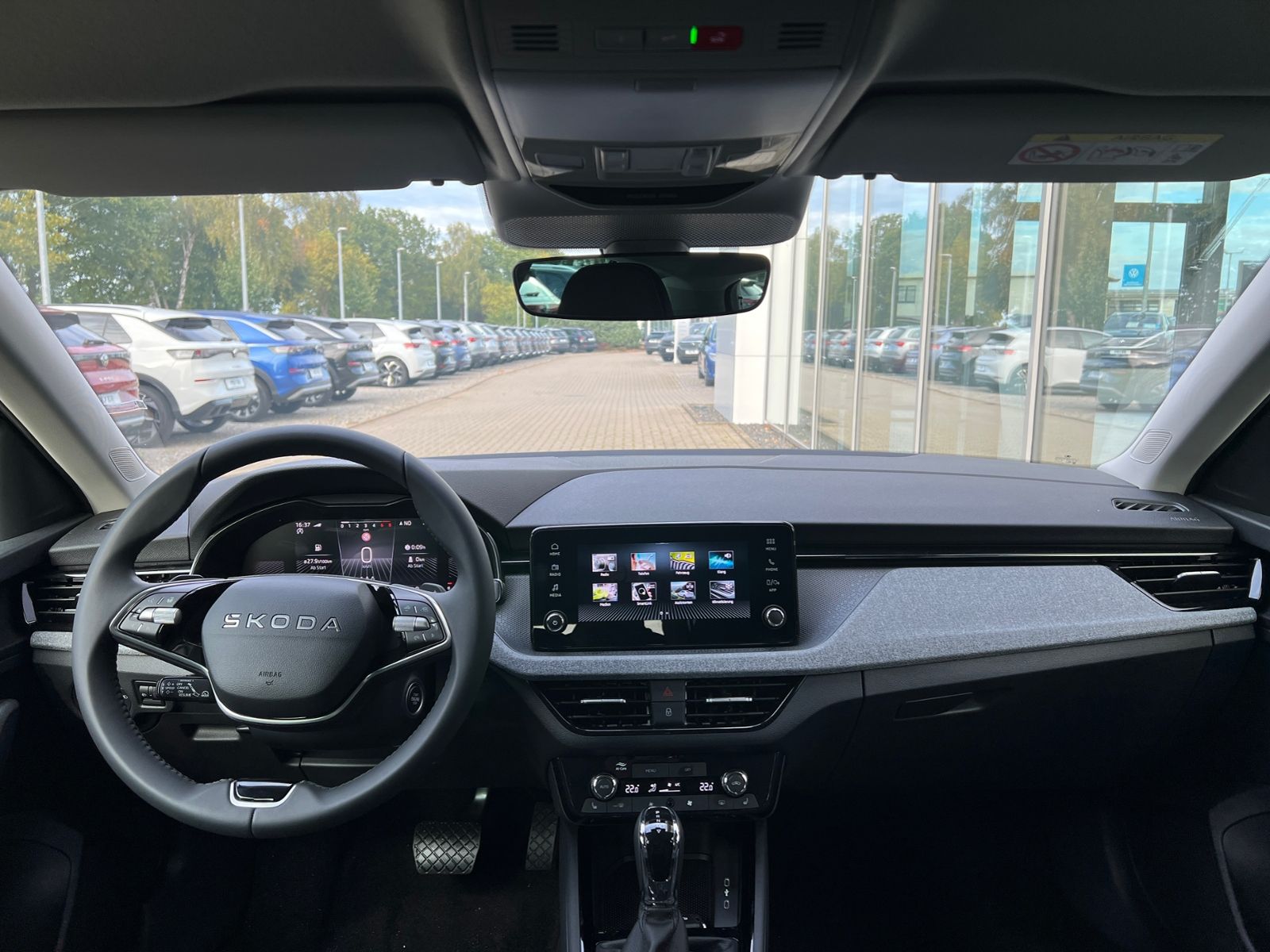 Fahrzeugabbildung SKODA Scala Selection 1.0 TSI DSG *AHK, LED, ACC, Kame