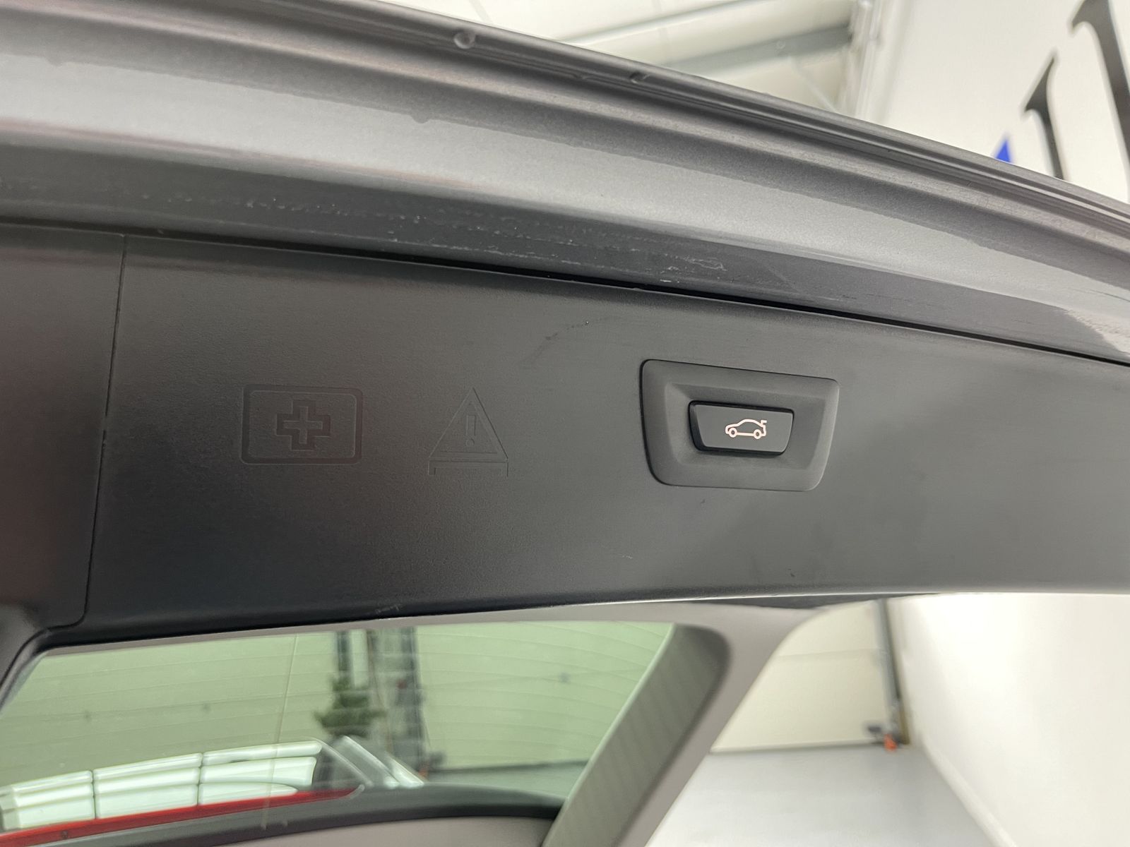 Fahrzeugabbildung BMW 520 d xDrive*LED*Navi*Klima*SHZ*PDC*Pano*