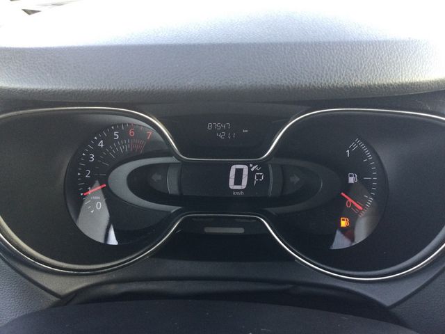 Captur 1.2 Intens KLIMA PDC SHZ KAMERA NAVI LED