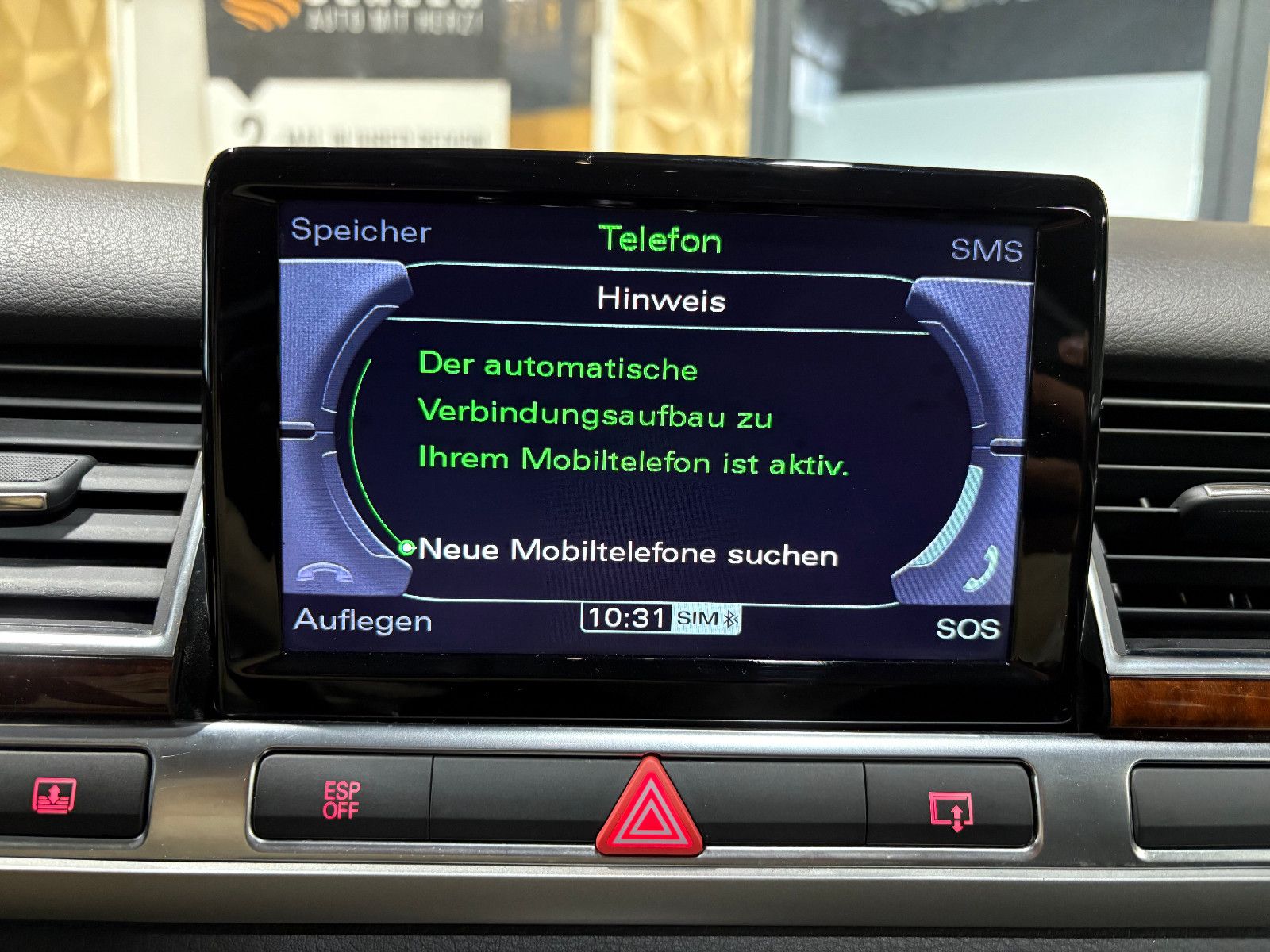 Fahrzeugabbildung Audi A8 3.2 FSI quattro/XENON/NAVI/PDC/LEDER/AUTOMATI