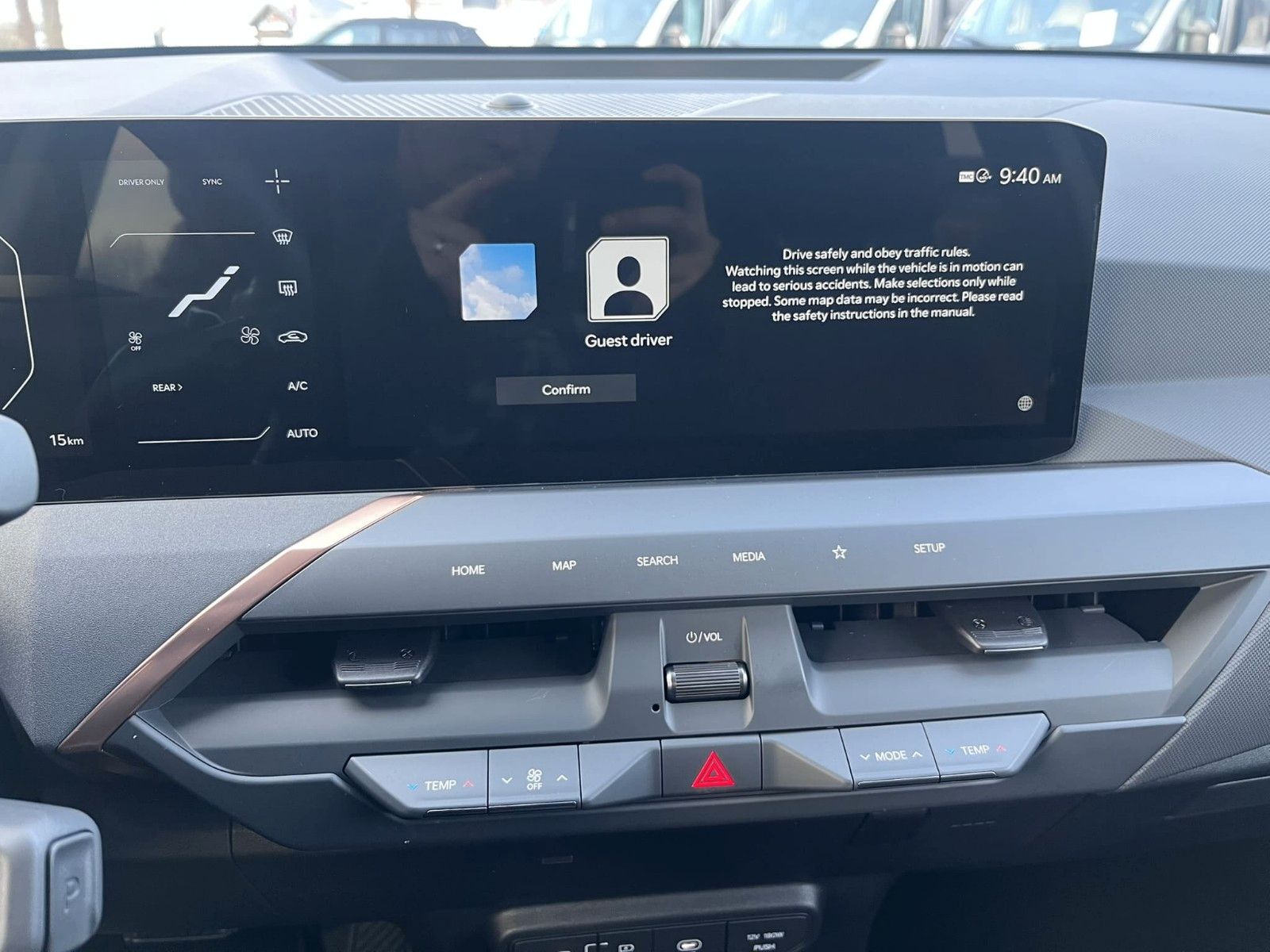 Fahrzeugabbildung Kia EV5 Kamera Totwinkel Ambiente LED Sound uvm.