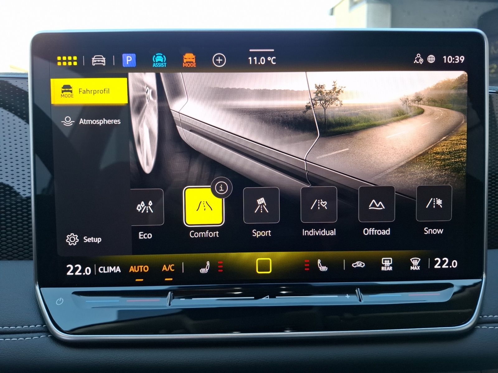 Fahrzeugabbildung Volkswagen Tiguan TDI Goal DSG 4M Standhzg LED AHK Navi AID