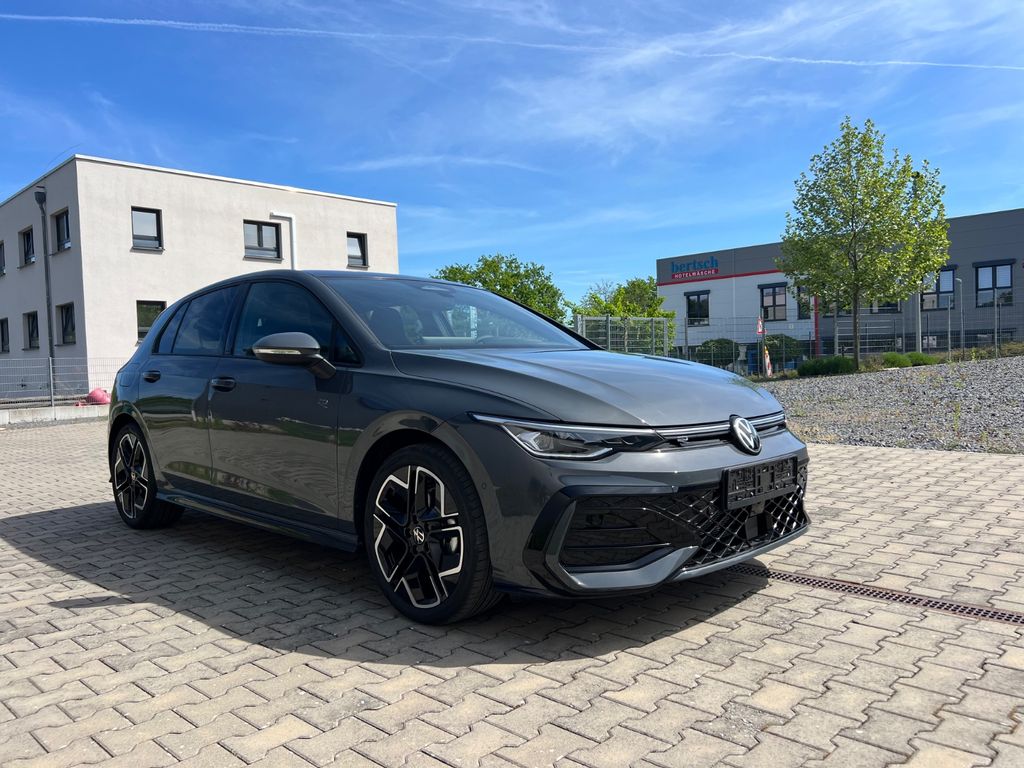 Volkswagen Golf — hlavná fotografia