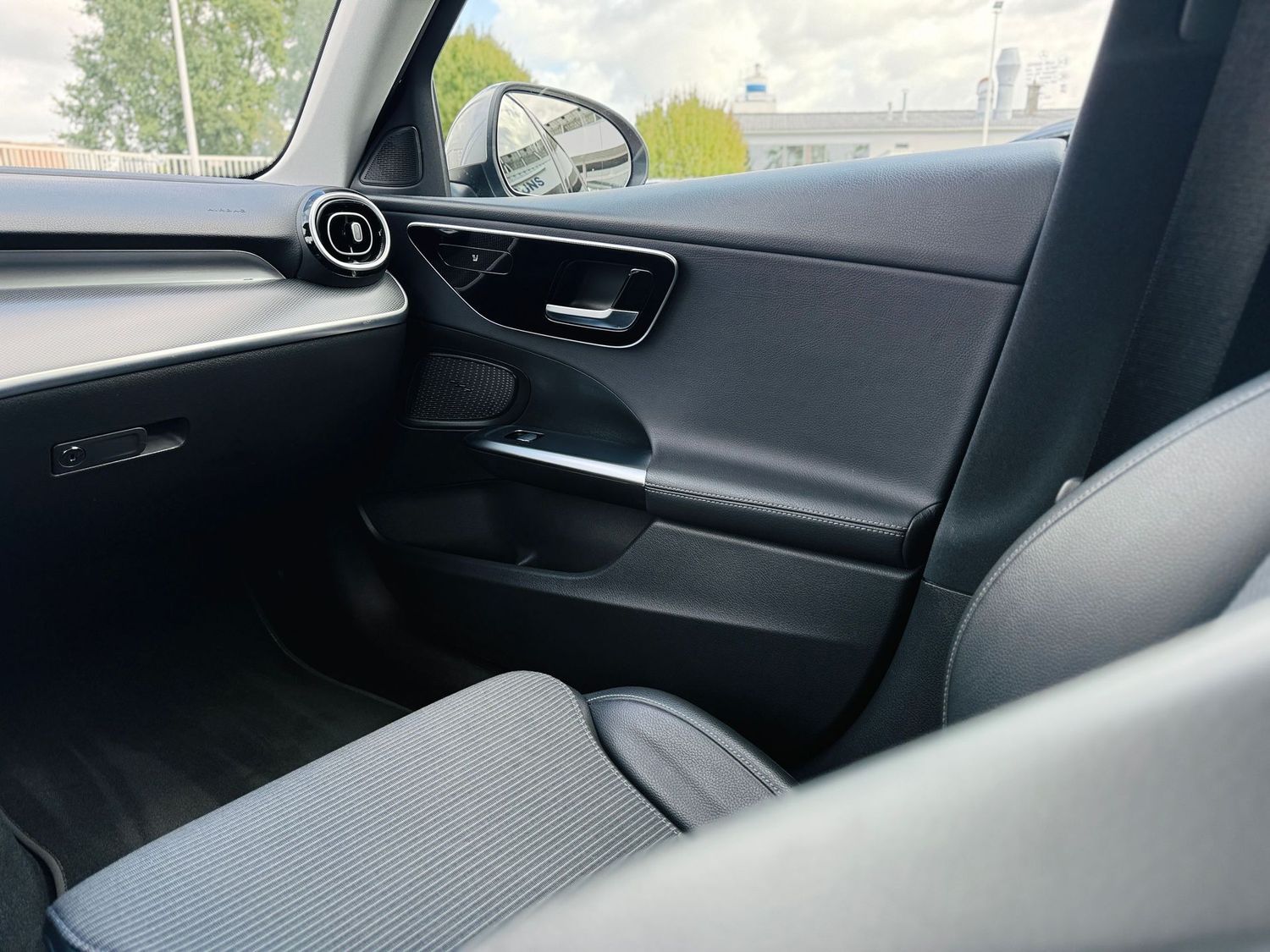 Fahrzeugabbildung Mercedes-Benz C 220 T d AVANTGARDE, Autom., LED, Distronic, SH