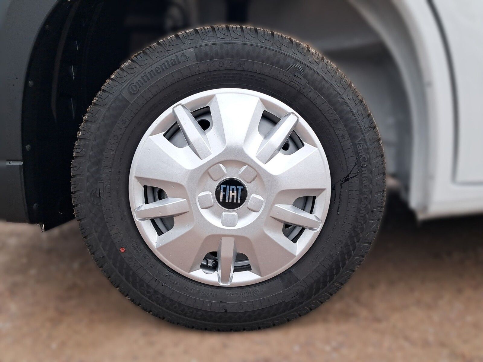 Fahrzeugabbildung Chausson Van First Line V594L