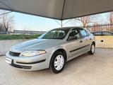 Renault RENAULT Laguna 1.8 16V cat OK NEOP UNICO PROP. F - Renault Laguna: 1.8