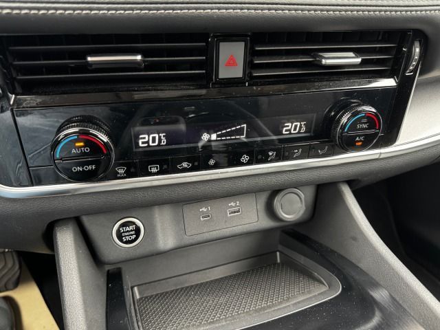 Fahrzeugabbildung Nissan X-Trail 1.5 VC-T Connect*PDC*LED*Keyless