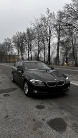 BMW 520d Touring TÜV 08/27 / TOP Ausstattung  - BMW 520 aus 2011: Kombi
