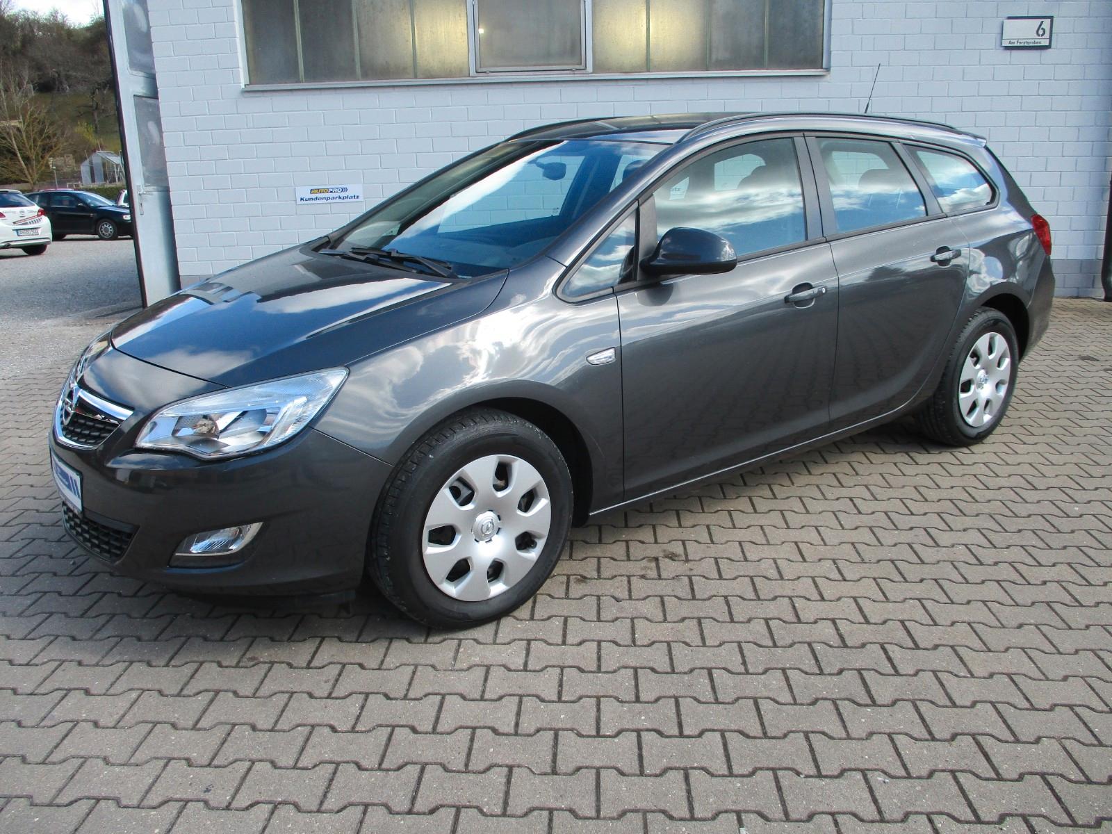 Opel Astra J Sports Tourer Edition+1.Hand+AHK