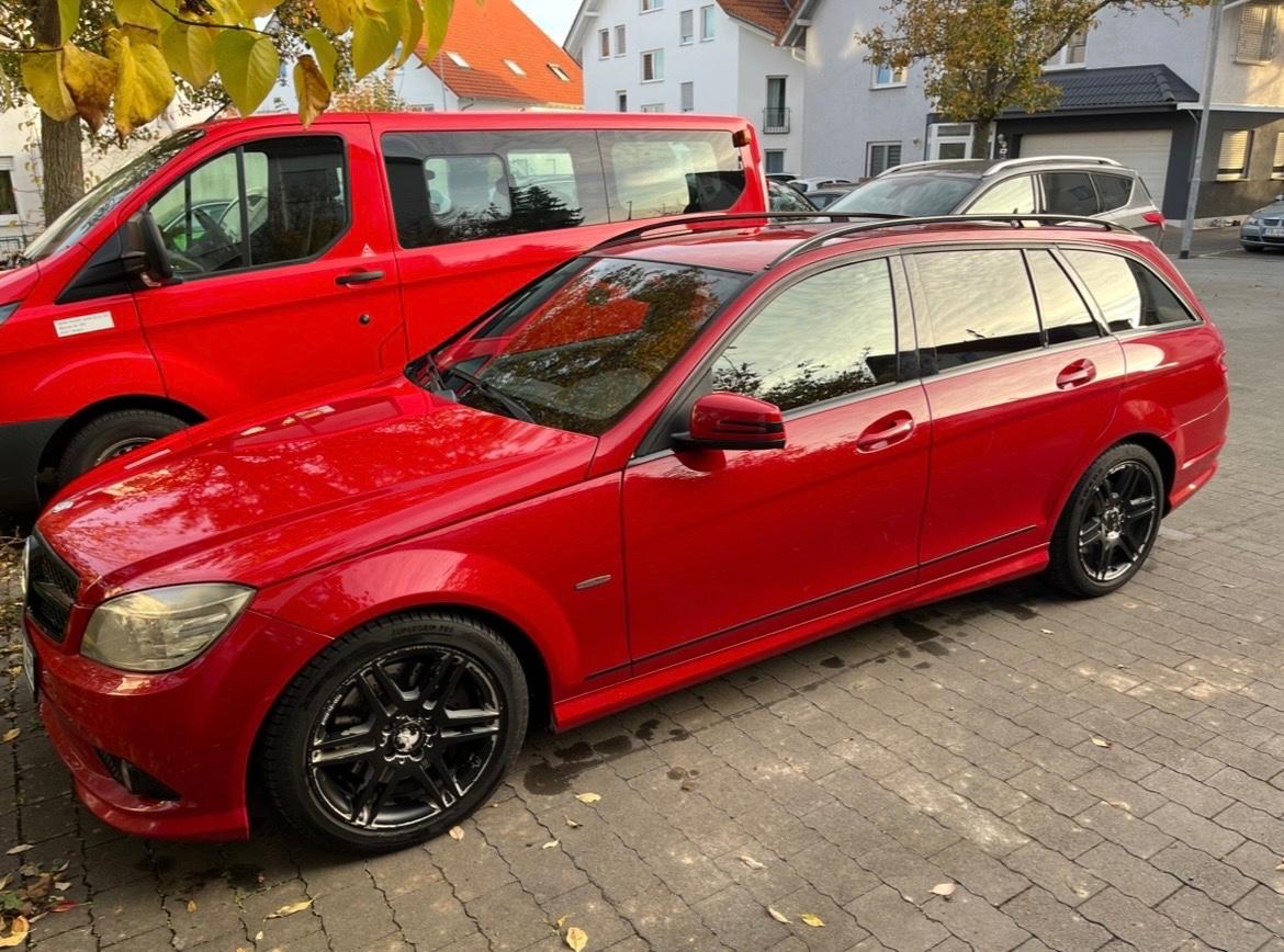 Mercedes-Benz C350 2009 — салон