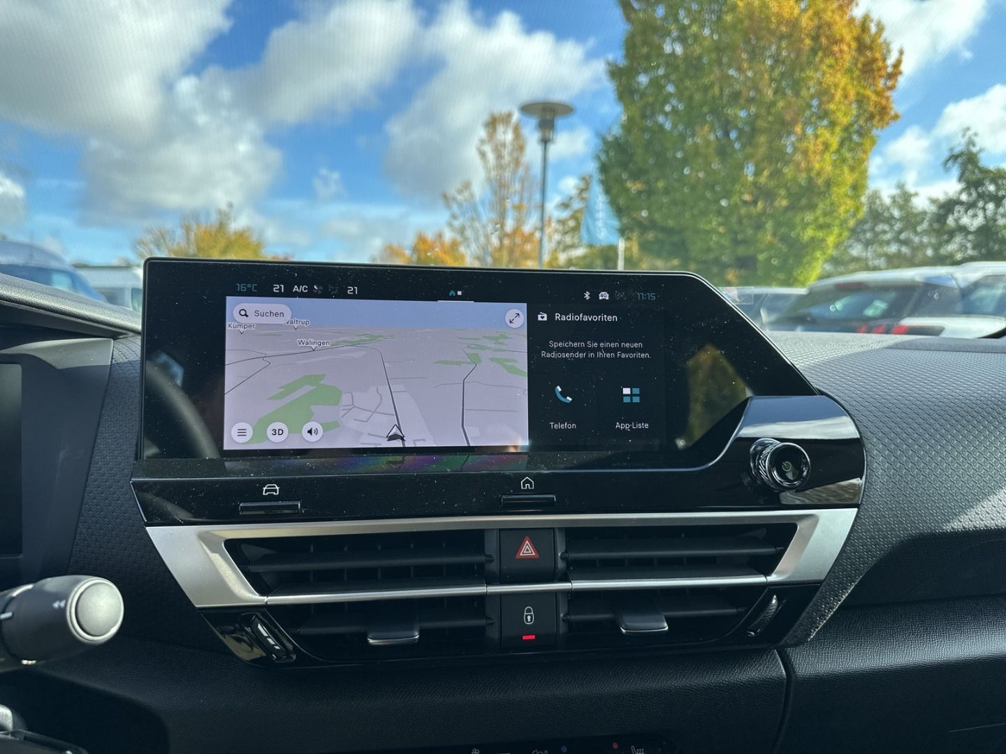 Fahrzeugabbildung Citroën C4 Plus 1.2 PureTech 130 AT8 Navi CarPlay SHZ