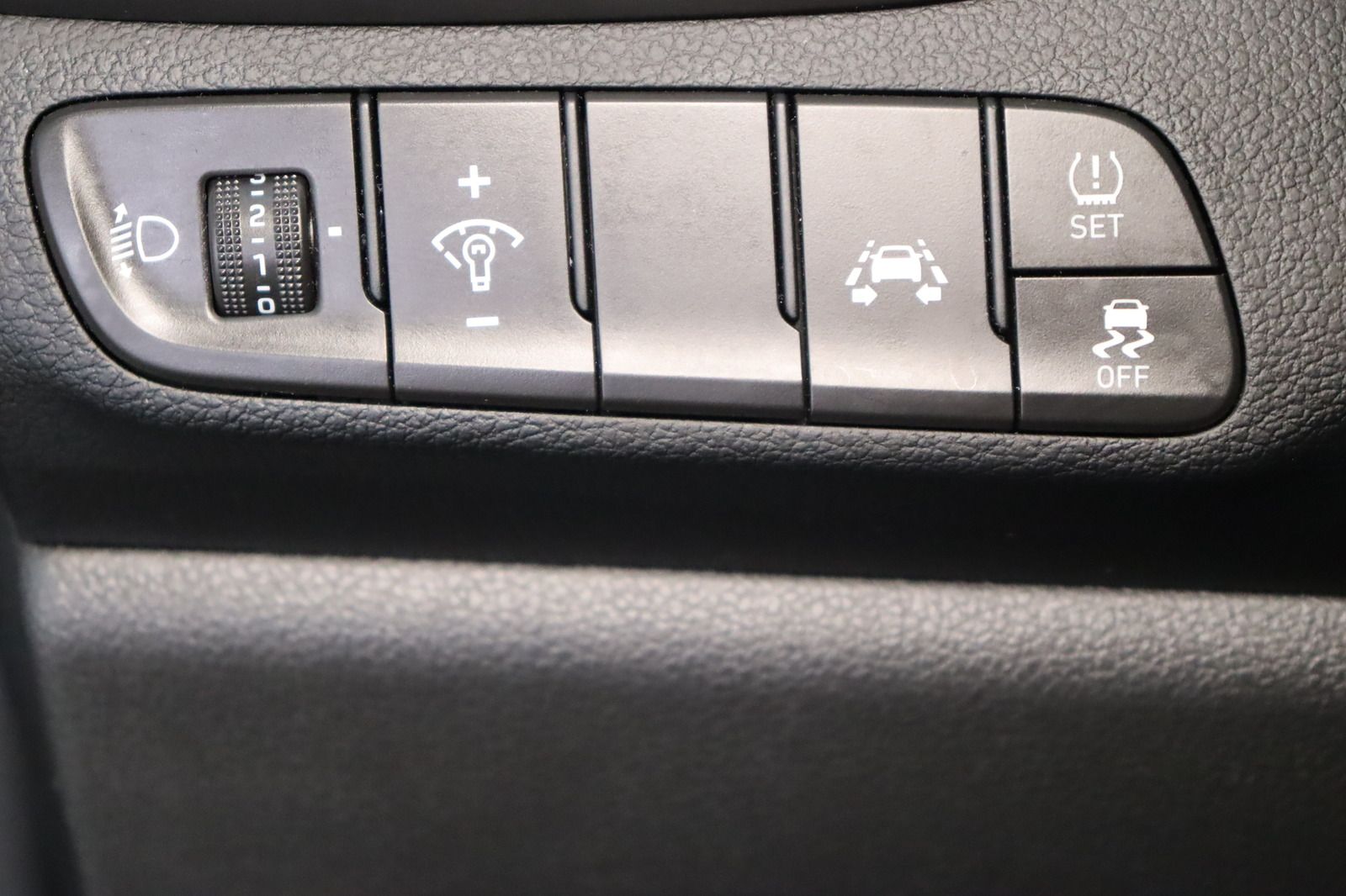 Fahrzeugabbildung Hyundai i30 1.4i * SHZ * Navi * DAB+ * Klima * YES!