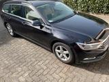 Volkswagen Passat Variant 1.6 TDI DSG Standh Scheckh. TOP!