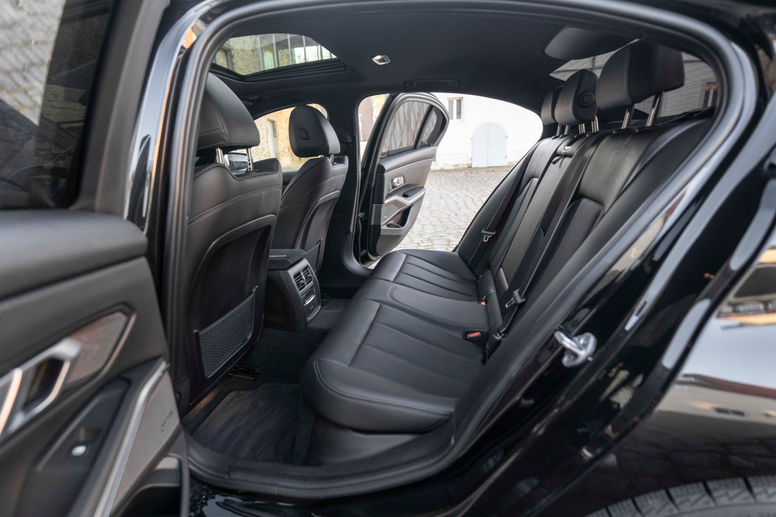 Fahrzeugabbildung BMW M340i H&K HUD CARPLAY LED ALCANTARA TOTW M+S