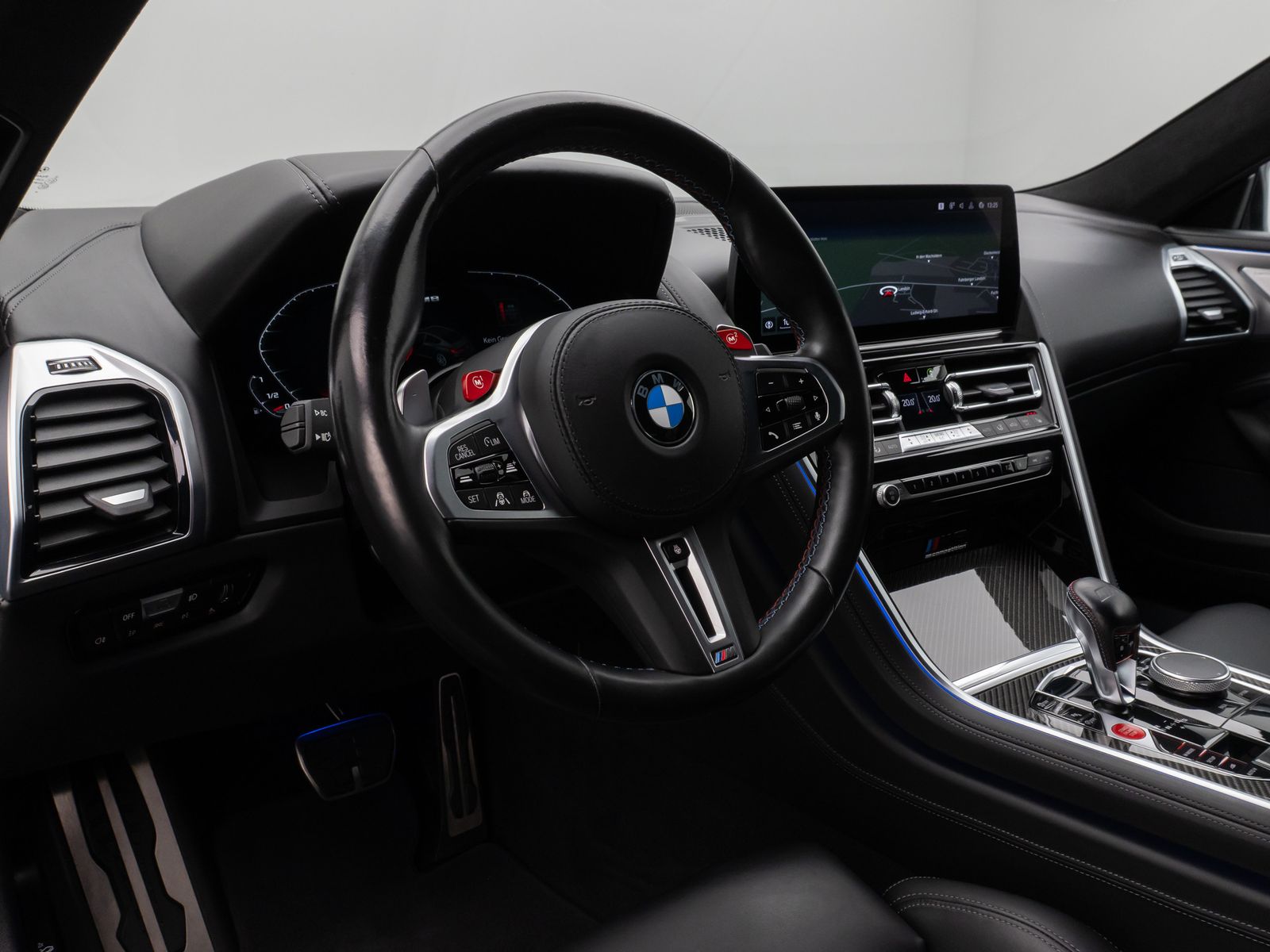 Fahrzeugabbildung BMW M8 Competition xD Gran Coupé SoftCL 360°TV Laser