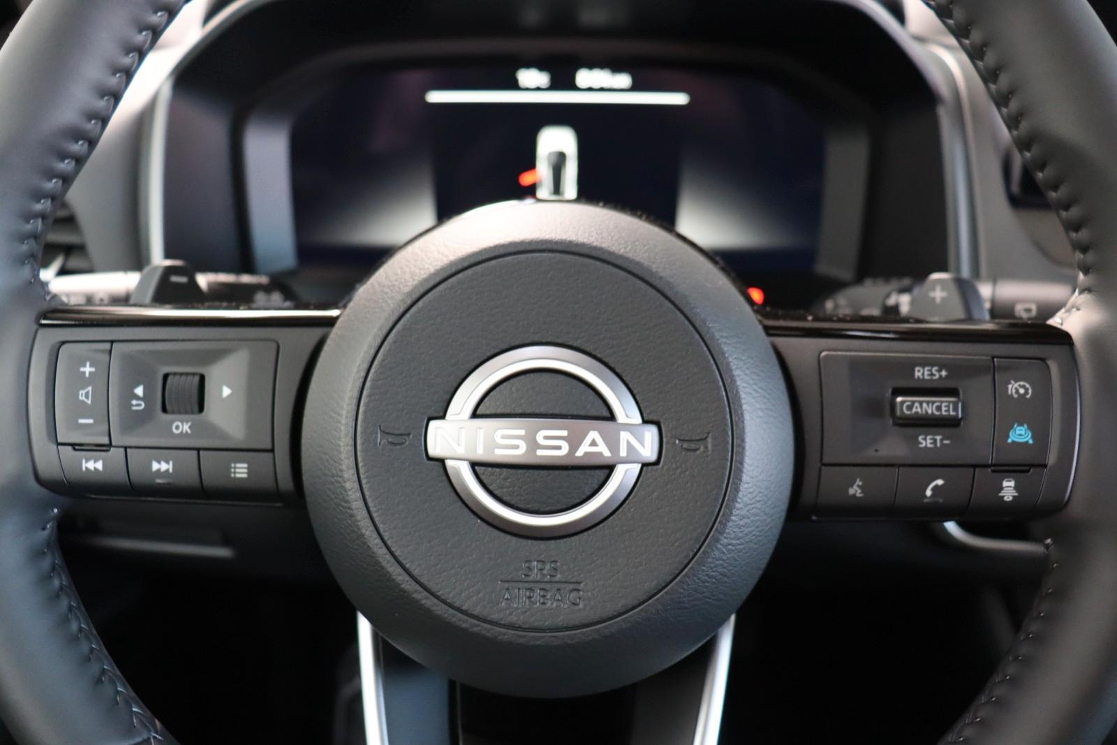 Nissan Qashqai 1.3 AT N-Connecta Navi,Pano,eHeck SOFORT, миниатюра 9