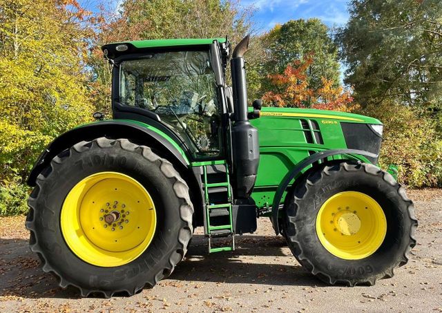 John Deere 6230R