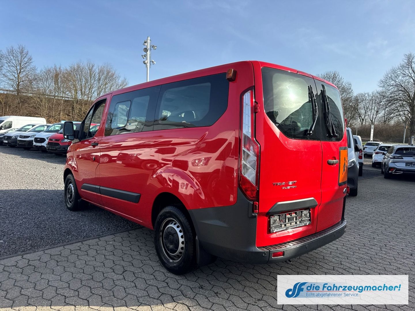 Fahrzeugabbildung Ford Transit Custom Tourneo 300 L1 *2357