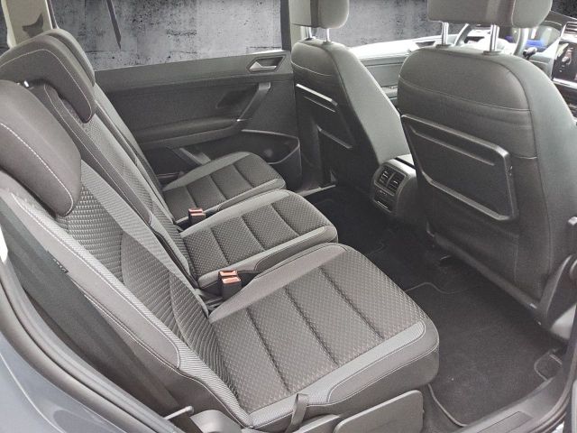 Touran 2.0TDI Aut. ACTIVE 7-Sitzer AHK Navi ACC