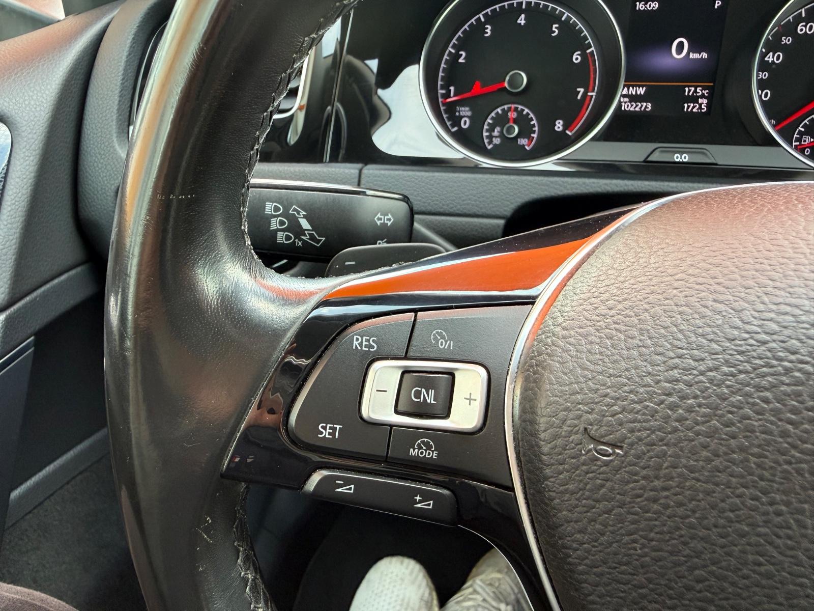 Volkswagen Golf VII Lim. Highline BMT=Leder-Kamera-AHK-=