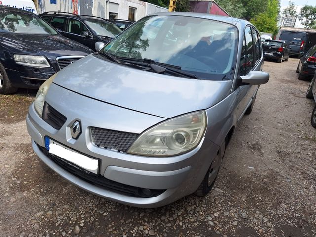 Renault Scenic Avantage 2.0 16V