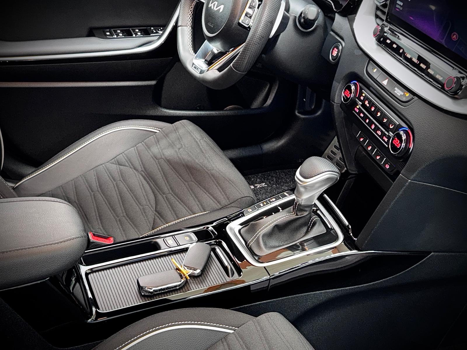 Kia pro cee'd/ProCeed*GT-Line*LED*Navi*1.Hand*Kamera