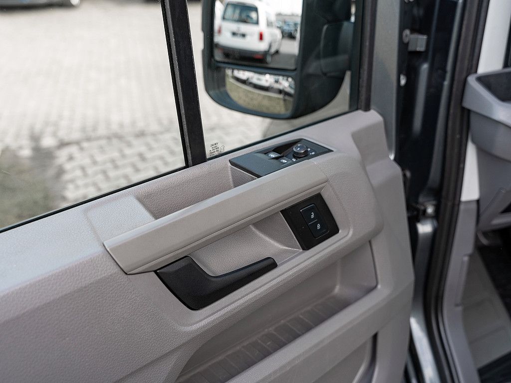 Fahrzeugabbildung Volkswagen Crafter PLUS 2.0 TDI Mixto L2H2 AHK NAVI KAMERA