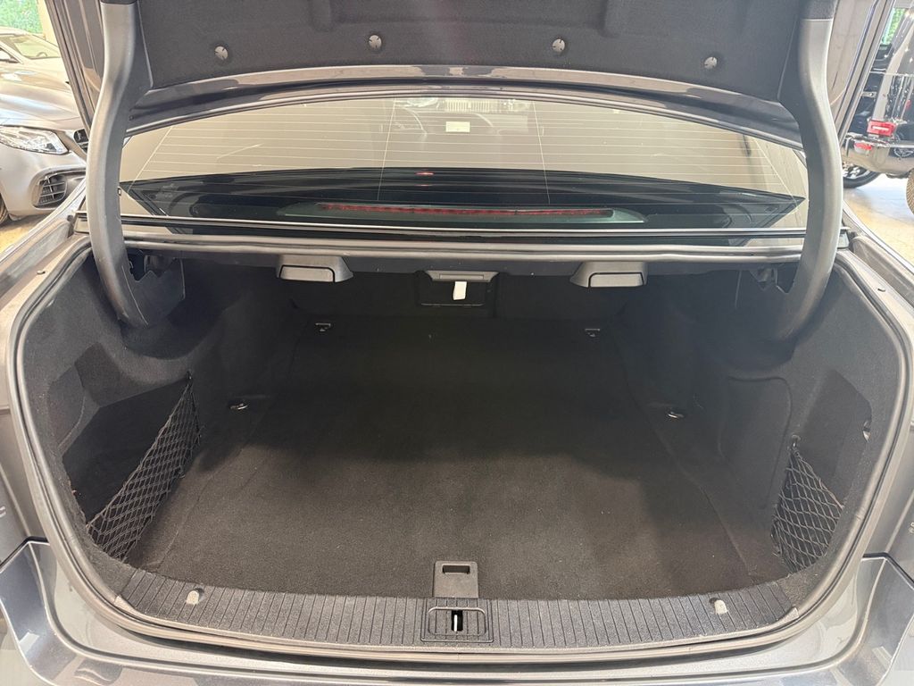 Mercedes-Benz E 200 - Bild 20