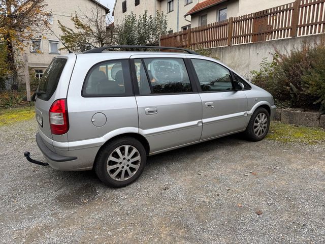 Opel Zafira 1.8 16V Elegance 7 Sitzer