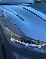 Ford Mustang Mach-E Elektromotor Standard Range, ... - Ford Mustang Mach-E mit Panoramadach