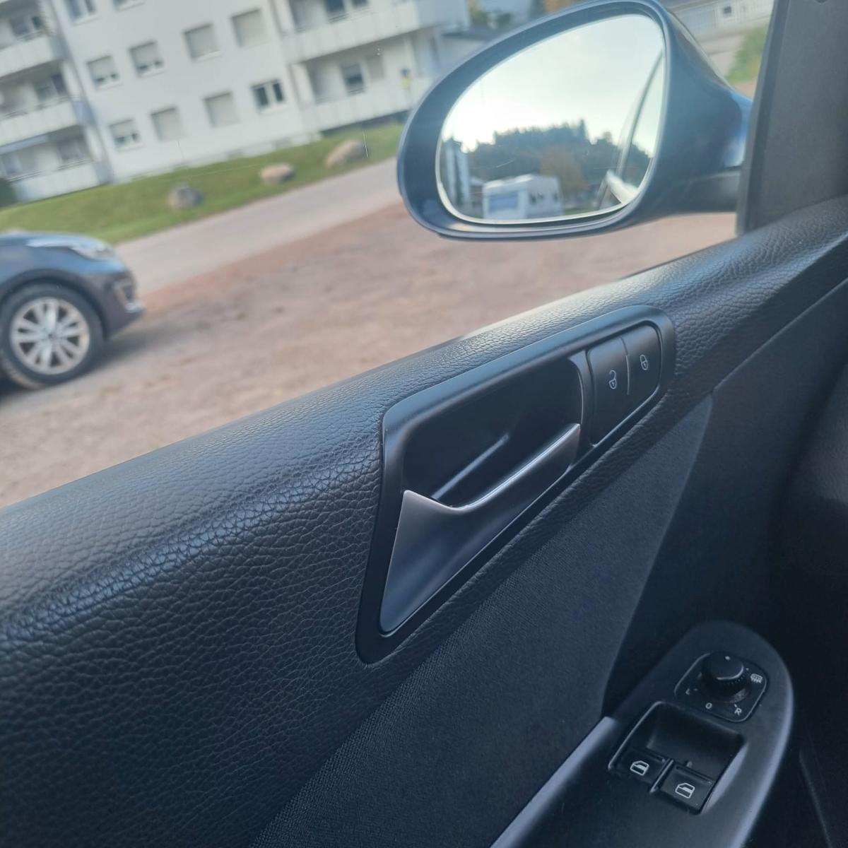 Volkswagen Passat 2010 — photo 12