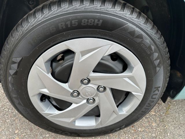 Fahrzeugabbildung Hyundai i20 FL (MY25) 1.0 T-GDI (100 PS) Select Funktion