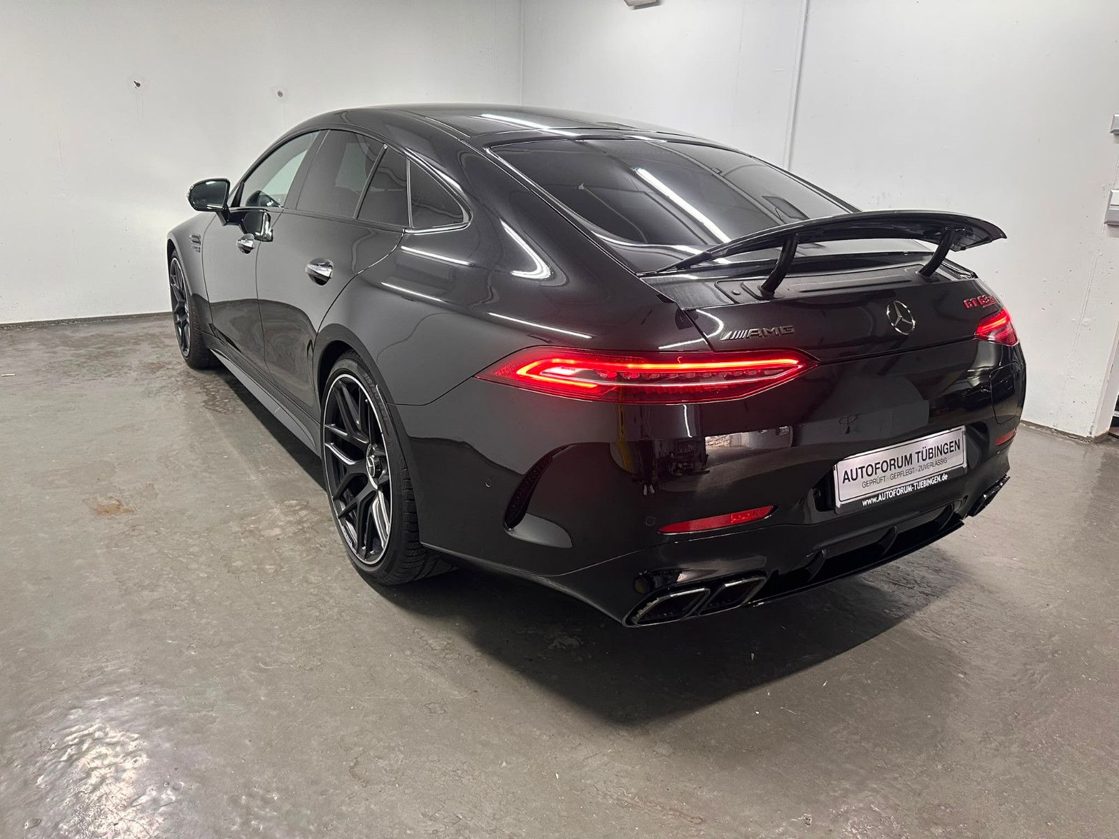 Fahrzeugabbildung Mercedes-Benz GT 63 S E Performance *SHD*KEYGO*NIGHT*SITZKLIMA