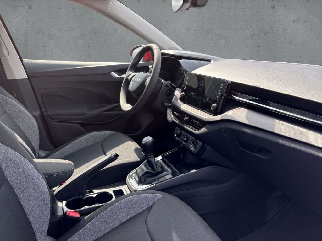 Fahrzeugabbildung SKODA Fabia ESSENCE 1.0 Apple CarPlay Kinders. Vorb.