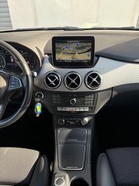 Mercedes B 180 - 9