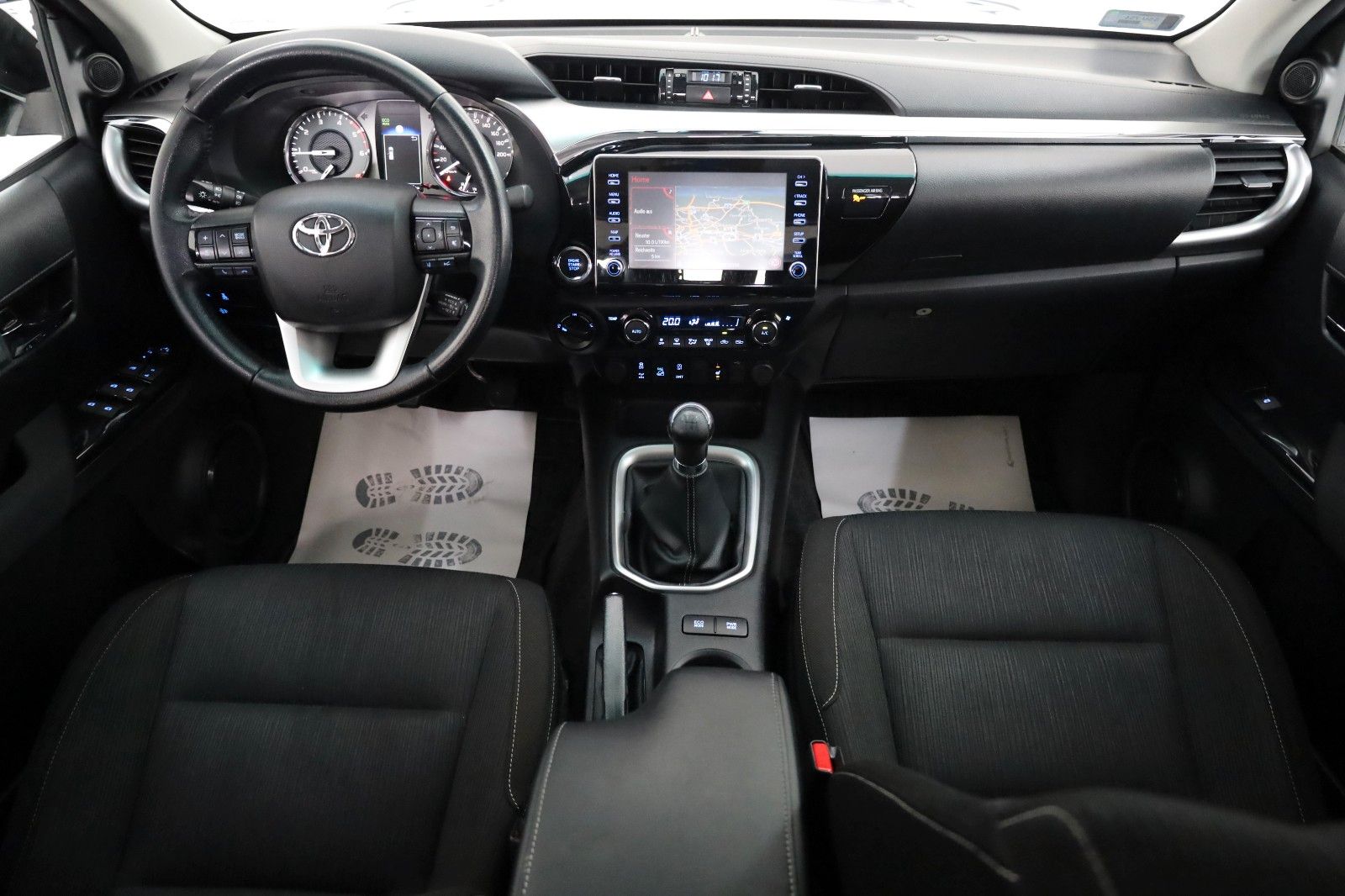 Fahrzeugabbildung Toyota Hilux 2.8 Executive 4x4,LED,Navi,Rollo,Kamer,AHK
