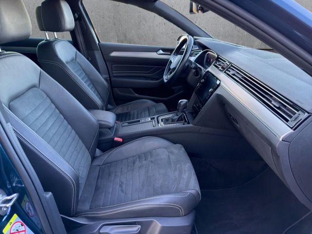 Passat Variant 1.5 TSI DSG R-Line Sportpaket LED