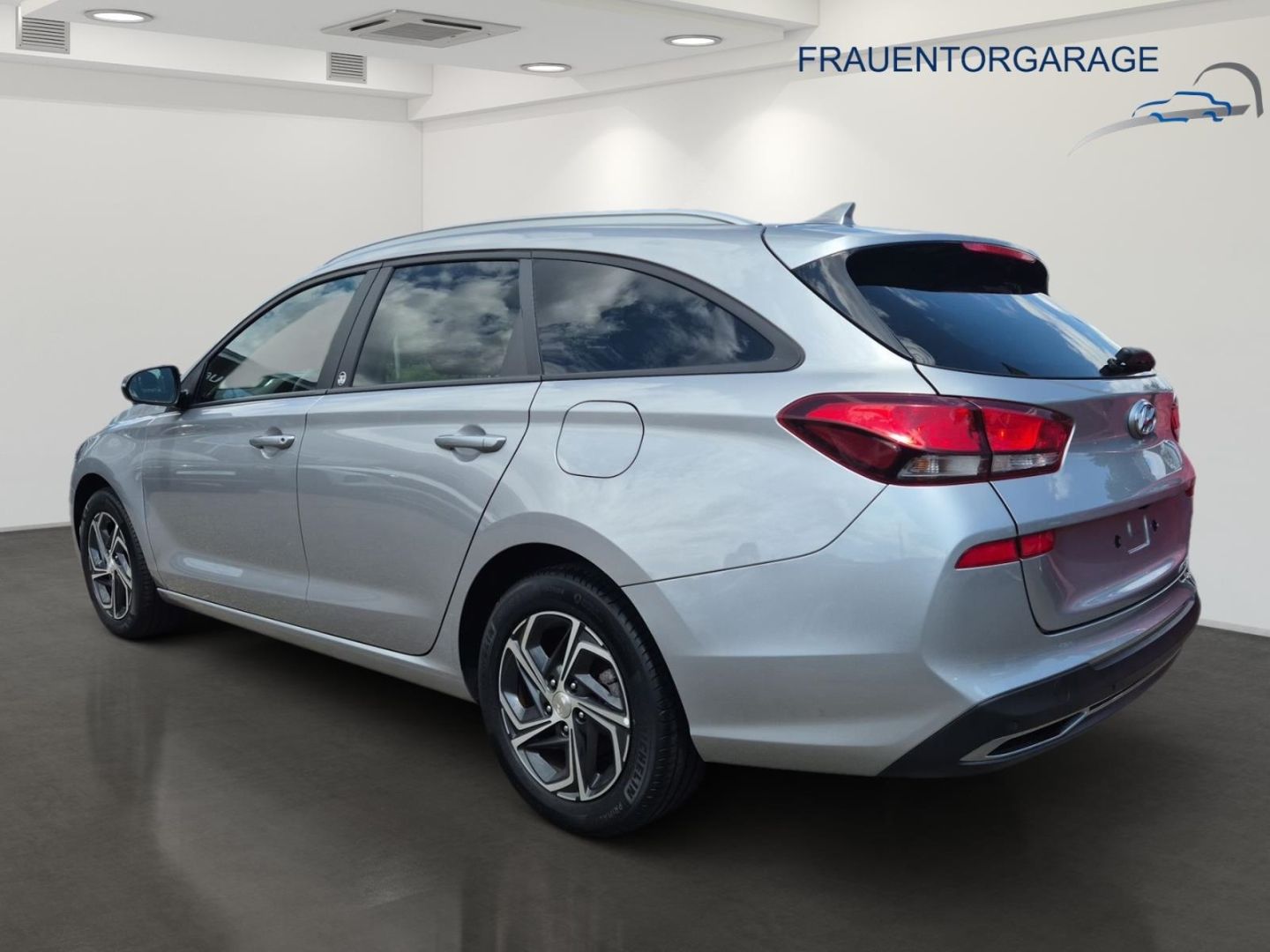 Fahrzeugabbildung Hyundai i30 cw Edition 30 Apple CarPlay Android Auto Meh
