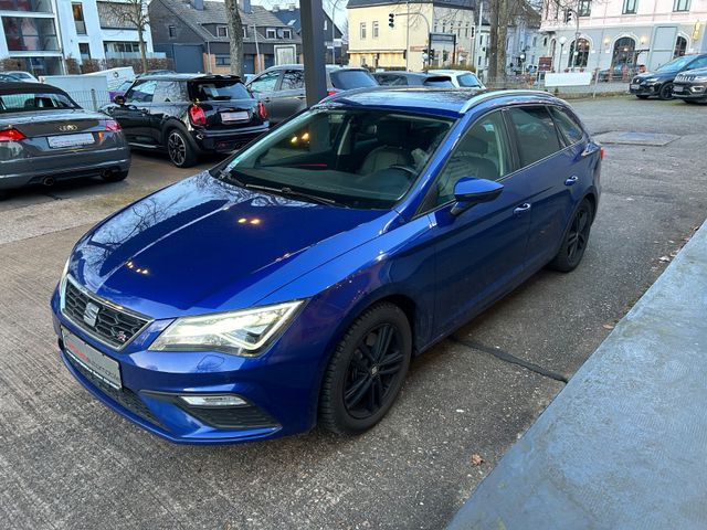 Fahrzeugabbildung Seat Leon ST FR+Leder+Navi+Panoramadach+CarPlay+BT