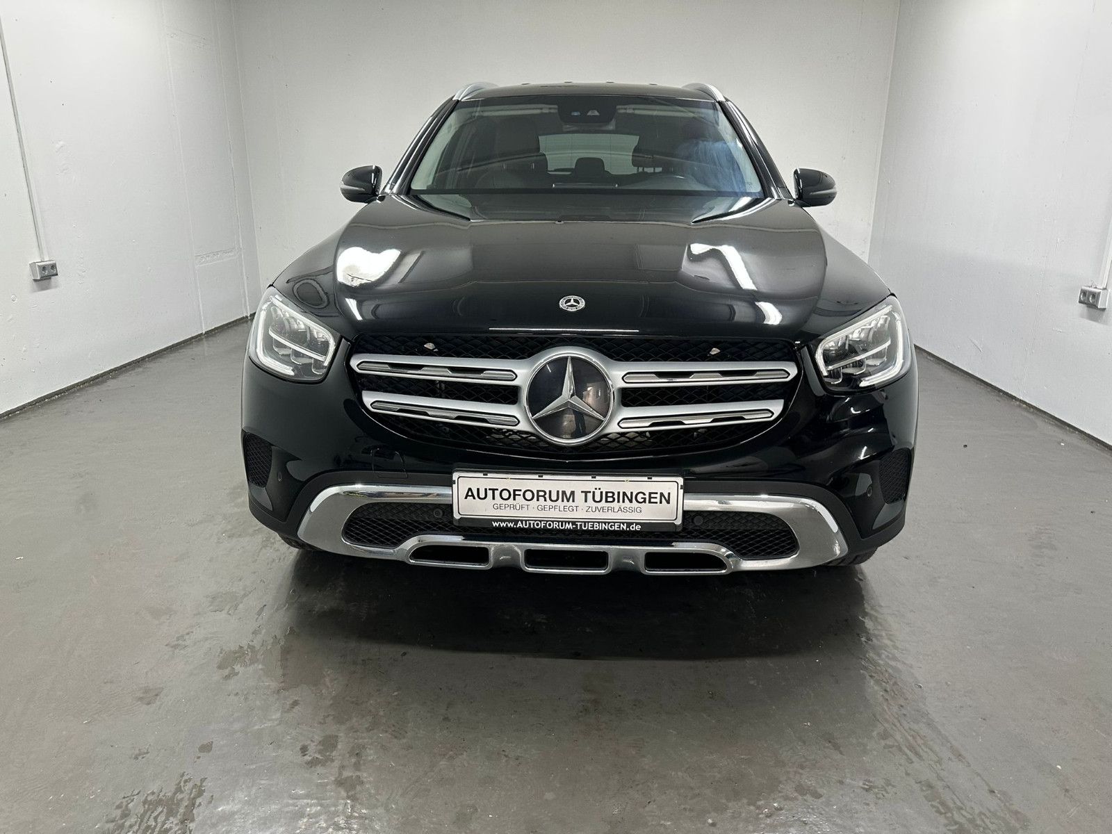 Fahrzeugabbildung Mercedes-Benz GLC 300 e 4MATIC Autom. *AHK*