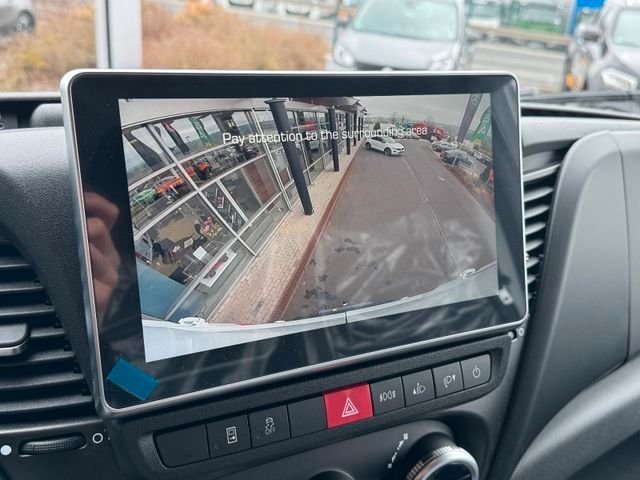 Fahrzeugabbildung Iveco Daily 70C21