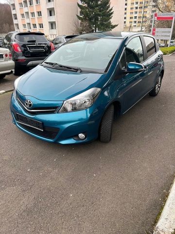 Toyota Yaris 1,0-l-Dual-VVT-i ,EURO 5