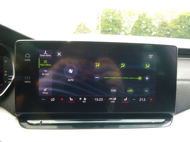 Fahrzeugabbildung Skoda Octavia 2,0 TDI DPF Kombi >AUT/AHK/NAVI/LED/SHZ<