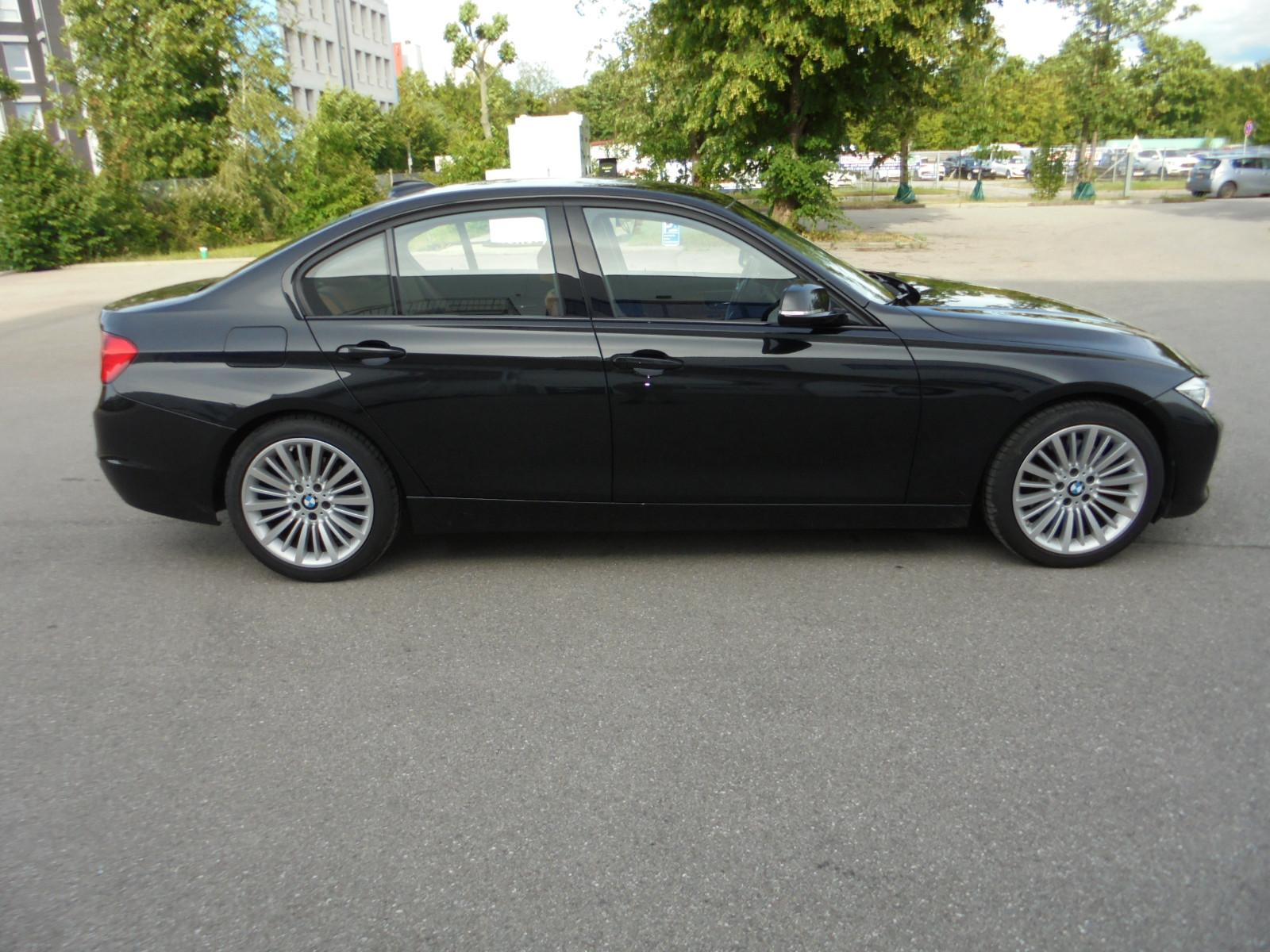 BMW 325d Limousine Luxury~ Navi Prof ~ Leder ~ Xenon