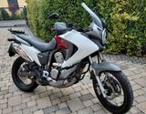 Honda Transalp XL 700 V - HONDA TRANSALP 700